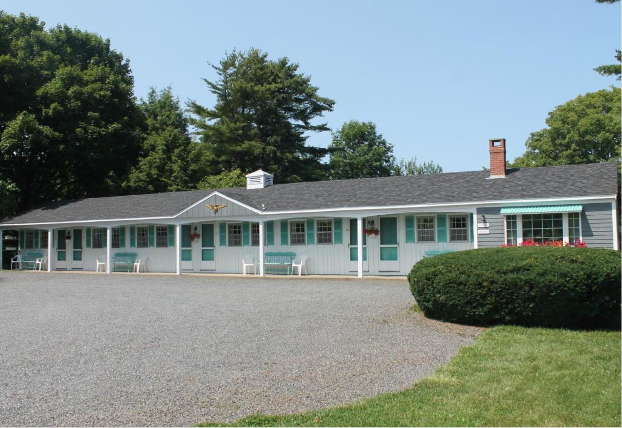 Mid-Town Motel Boothbay Harbor Bagian luar foto